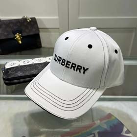 Burberry (30+ Stile) - 1507  